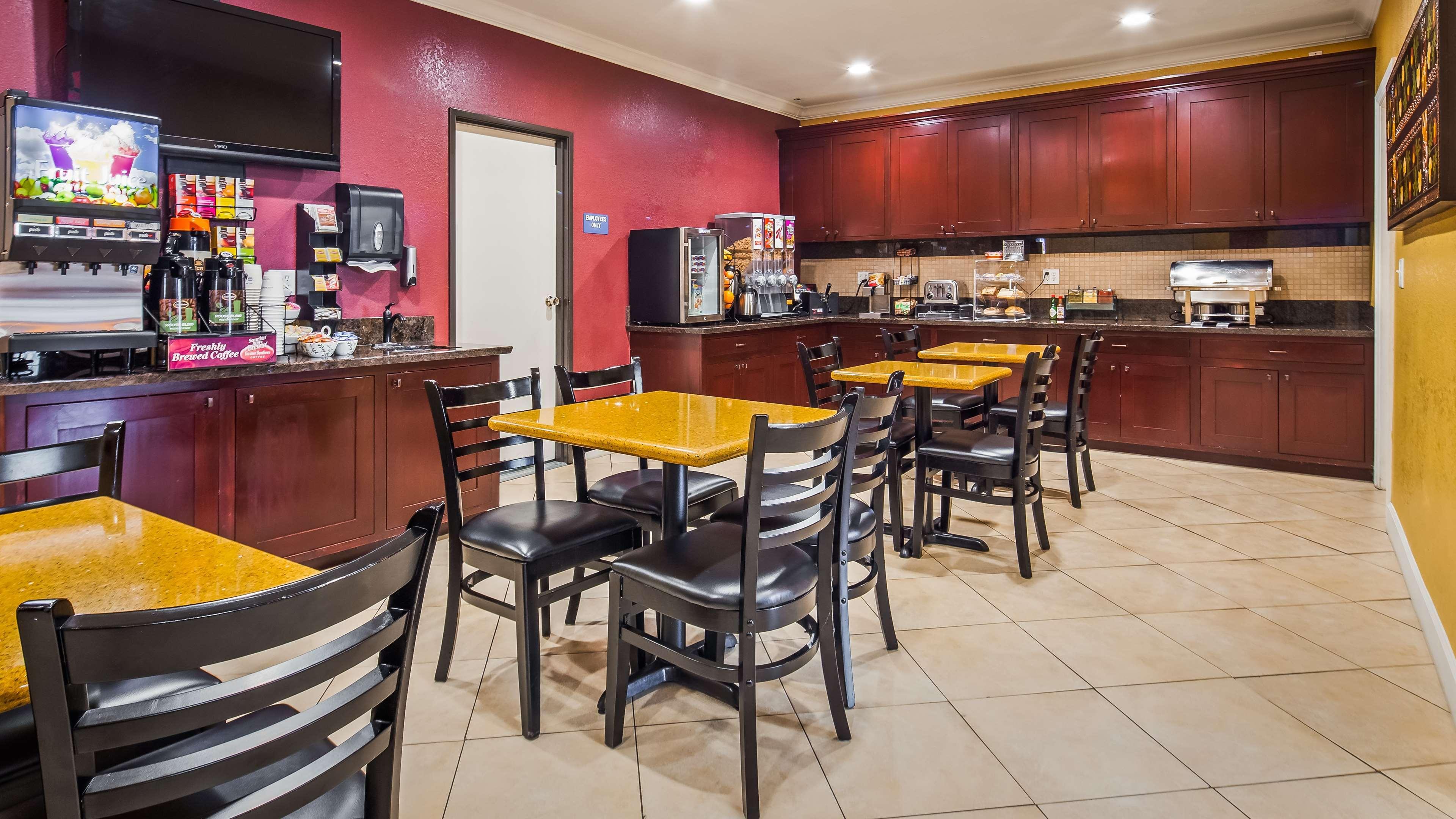 Best Western Anderson Inn Екстериор снимка